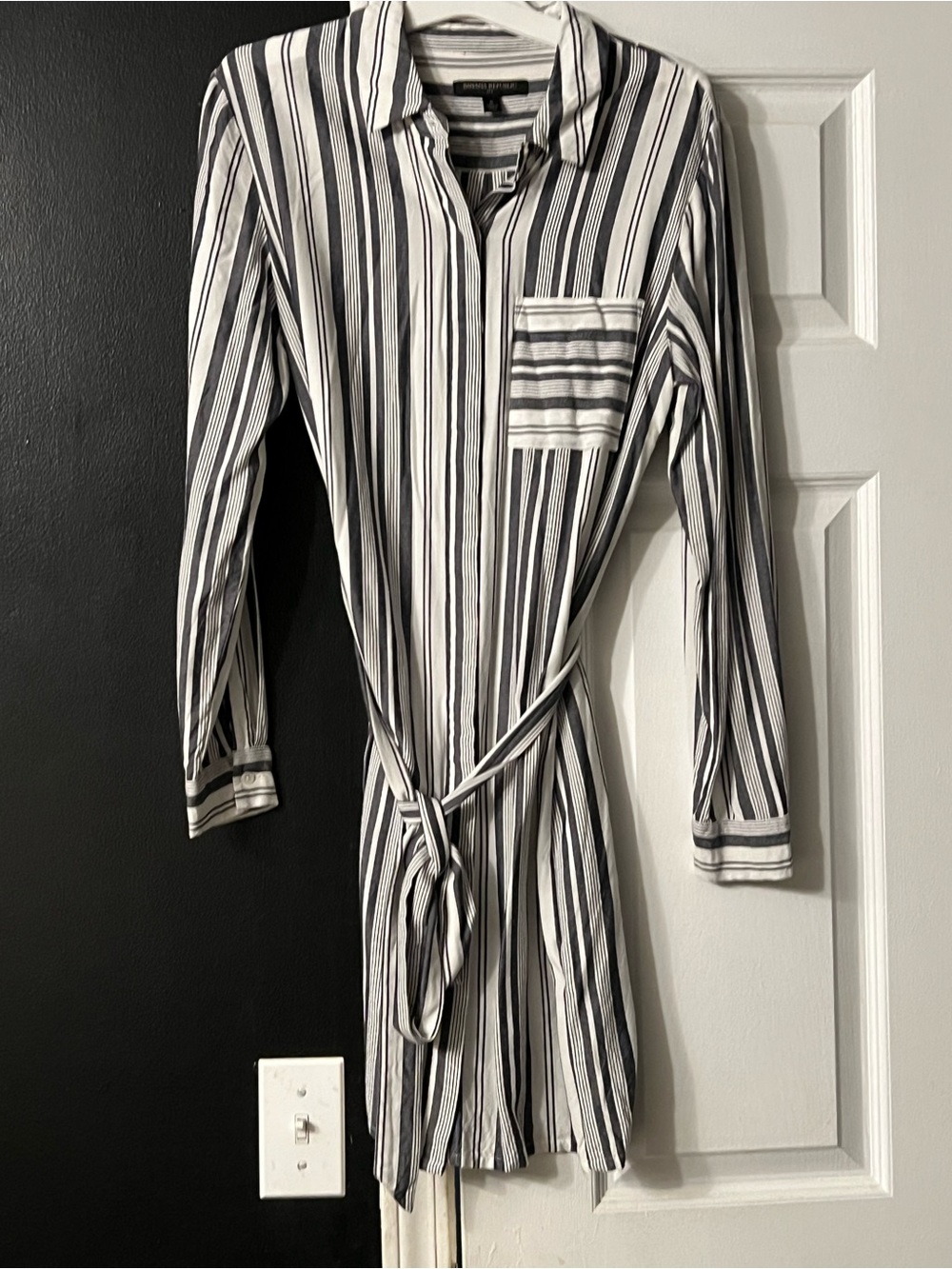 Banana Republic Black & White Striped Button-Down Shirt